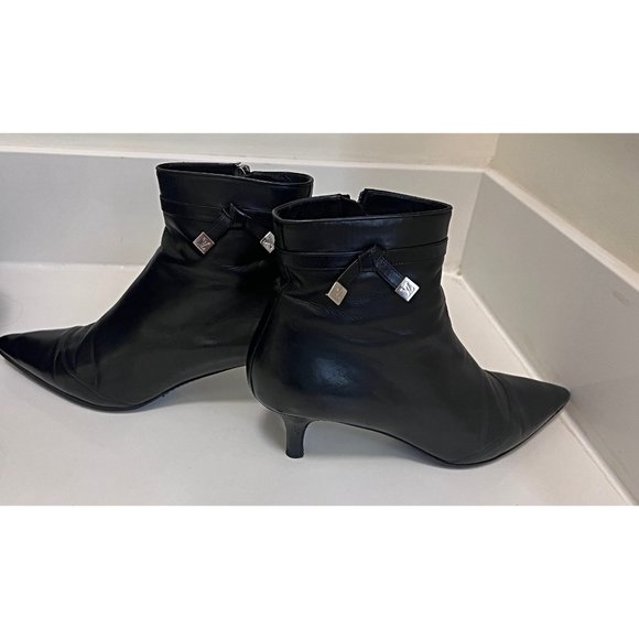 LOUIS VUITTON Vintage Black Lambskin Leather Ankle Boots Size 39 - Picture 1 of 8
